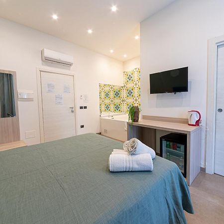 נאפולי Residenza San Lorenzo מראה חיצוני תמונה