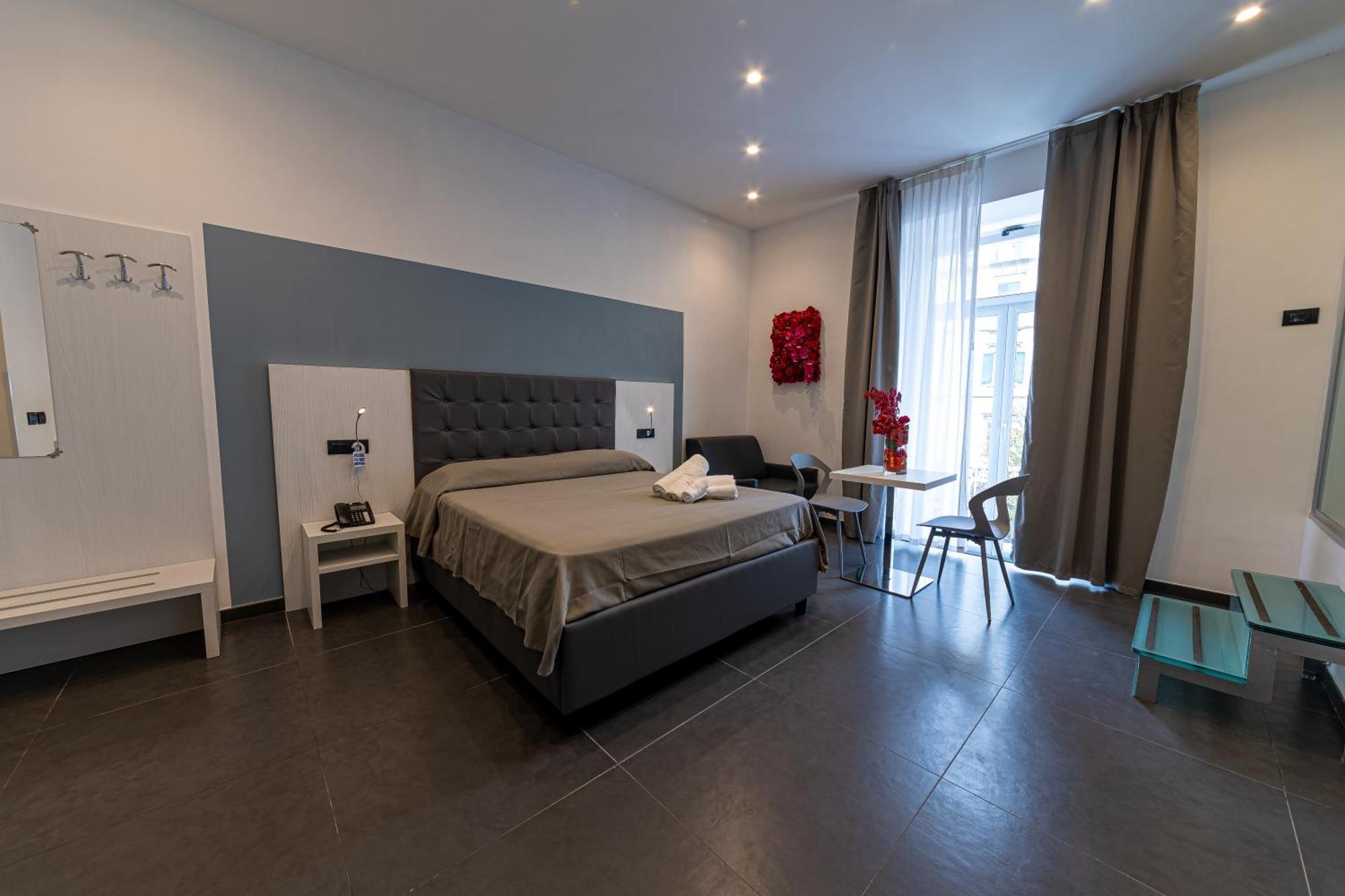 נאפולי Residenza San Lorenzo מראה חיצוני תמונה